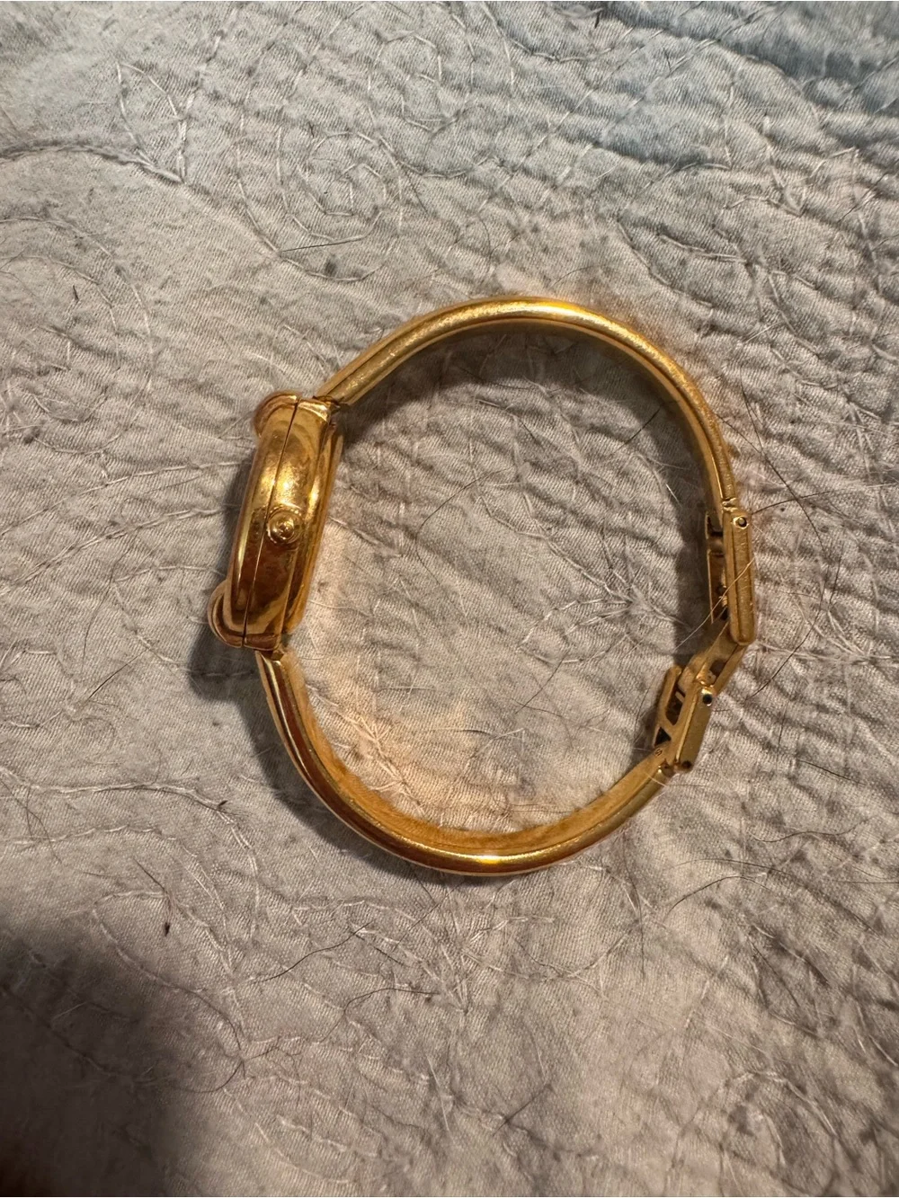 Gucci Gold Tone Ladies Bangle Watch